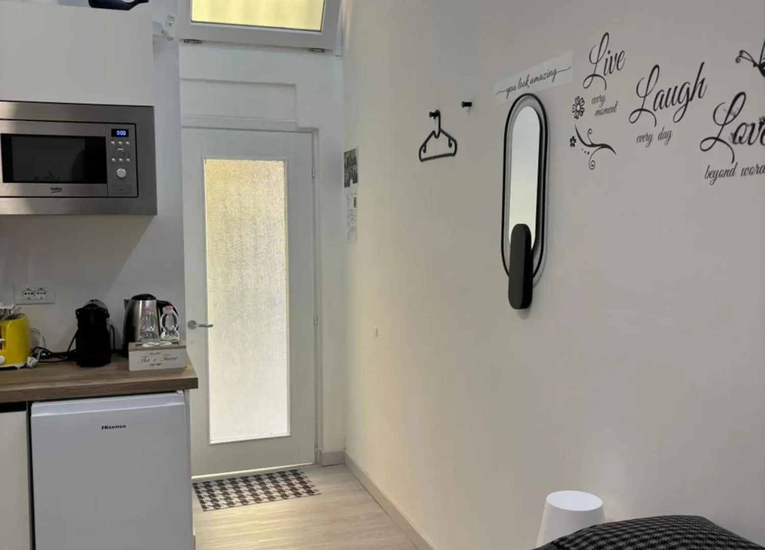 Appartamento La Vecchia Milano-Les Nubles Vannucci - Il Ballatoio E Il Cortile